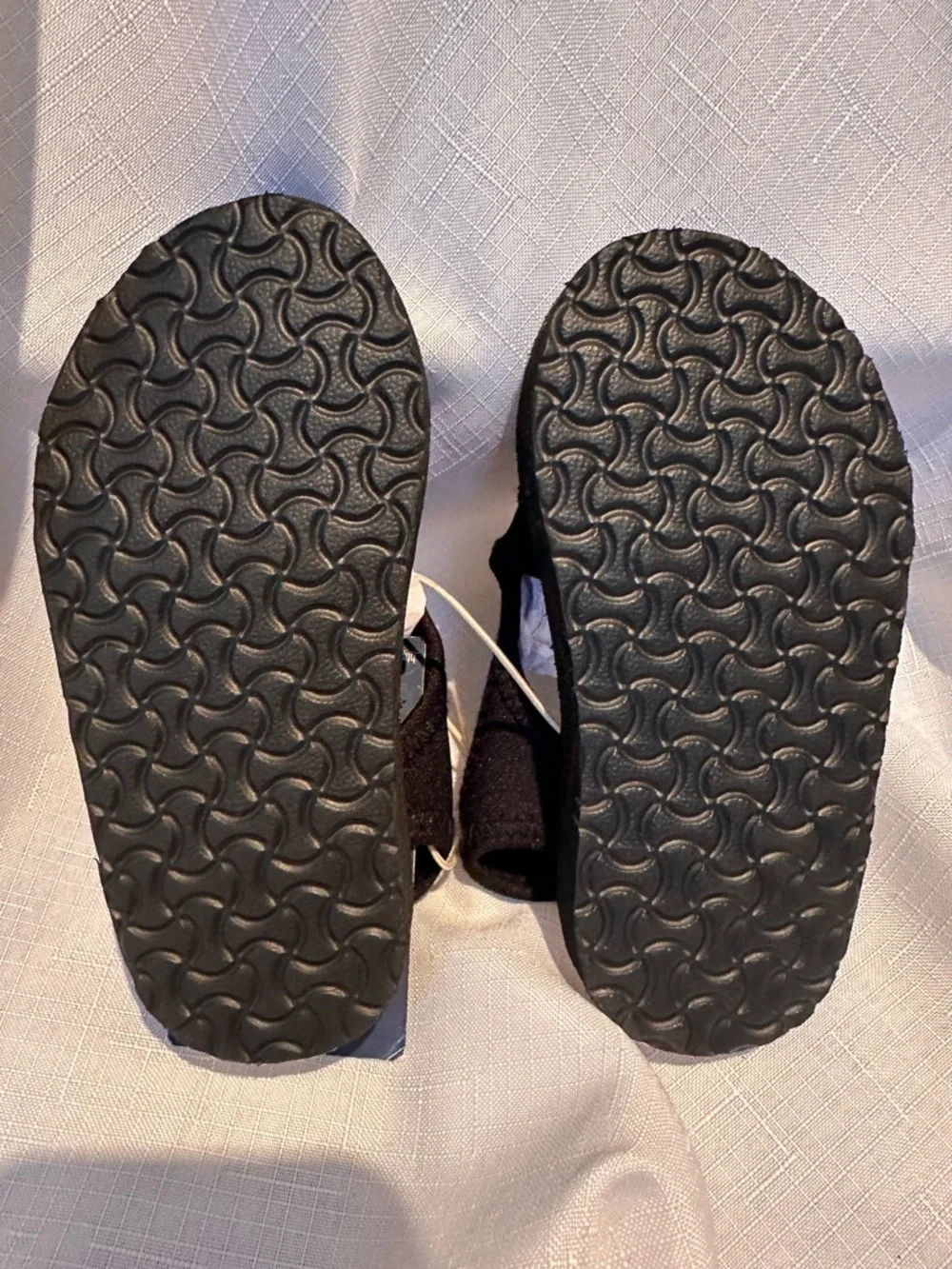 NWT Toddler Neoprene Sandals Size 8